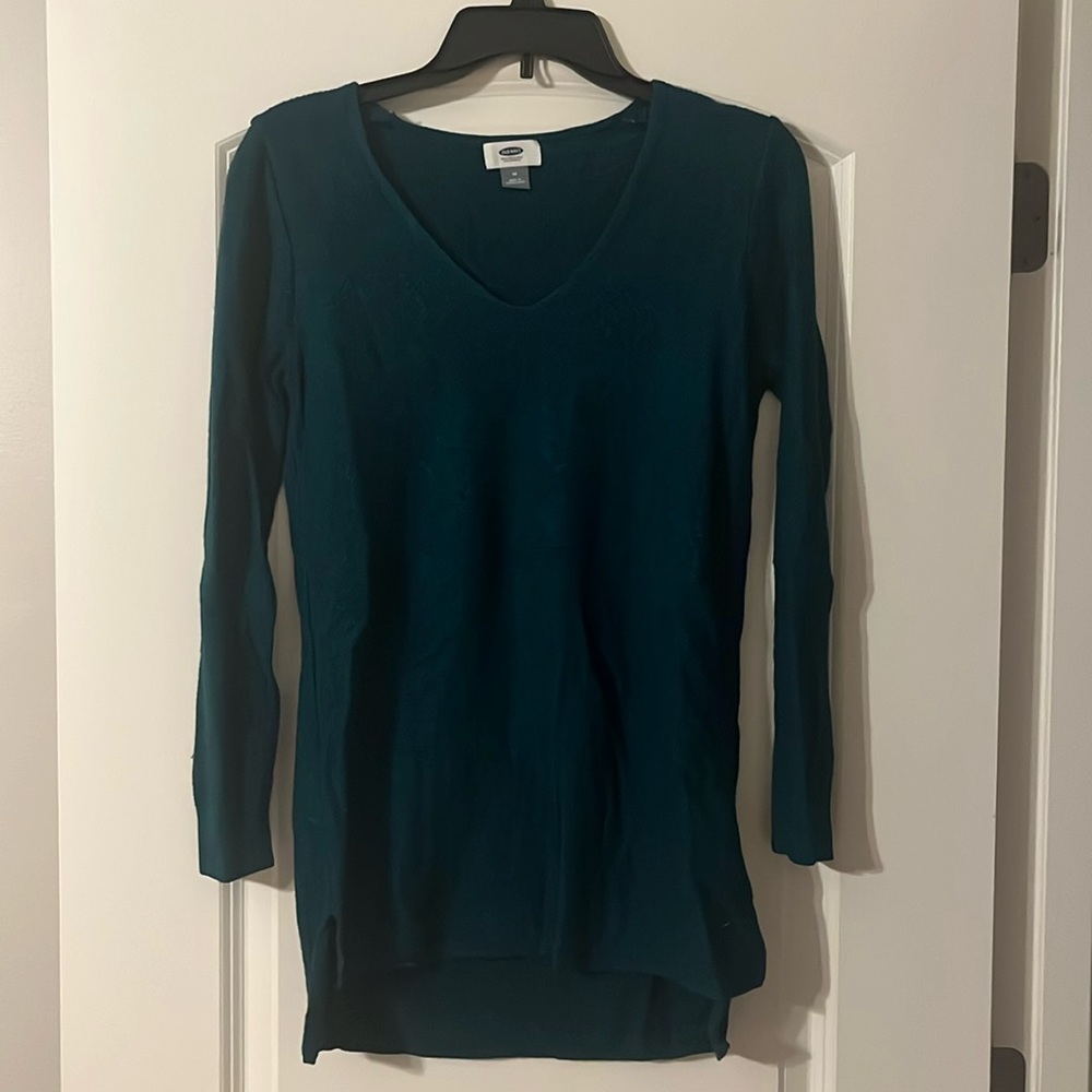 Long Old Navy sweater size medium medium